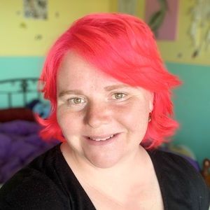 Meet your Posher, Rebecca